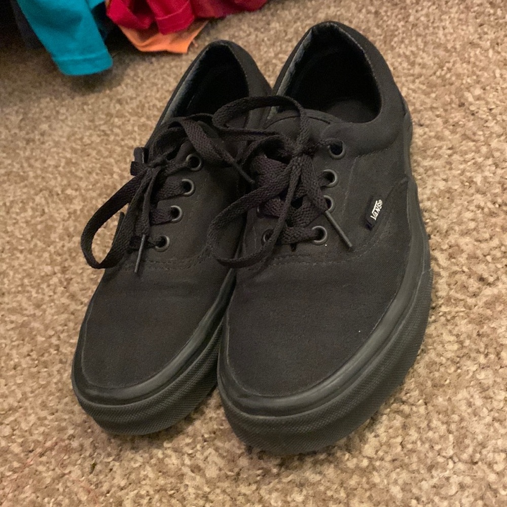 Black laced vans
